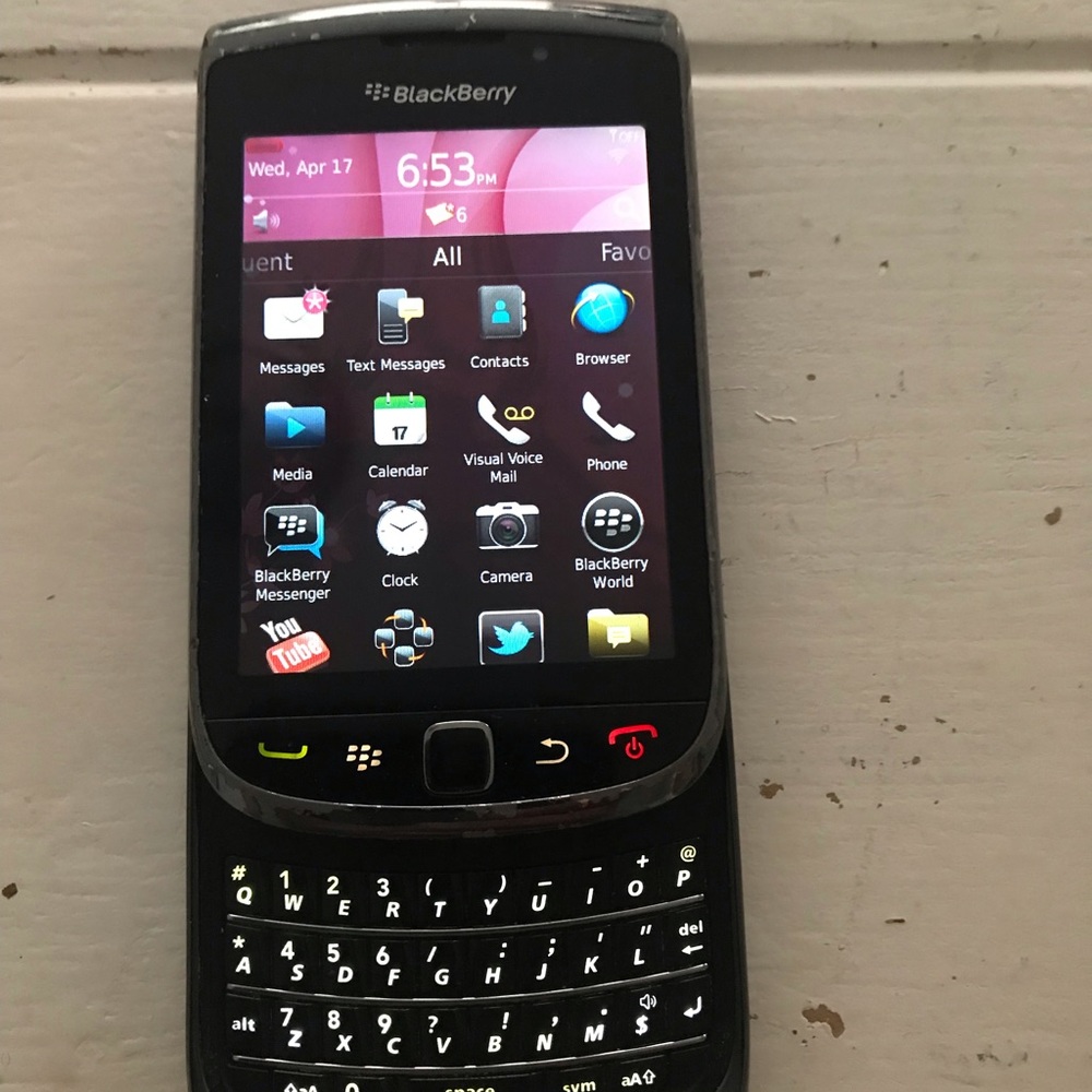 Blackberry Torch 9800. Unlocked 8/10